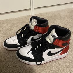 Like New Condition Nike Air Jordan 1 Retro High Red Women’s Size 6