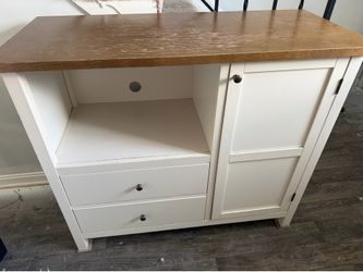 Microwave cabinet