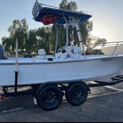 Wellcraft 20” Center console Boat