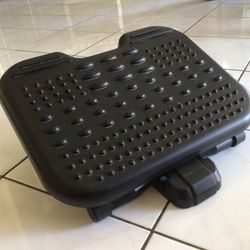 Kensington SoleMassage Adjustable Foot Rest