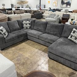 Ballinasloe Smoke Gray Oversized Sectional Couch With Chaise 