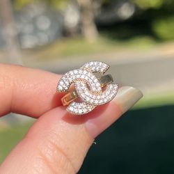 Solid 14k gold CC ring- 3 grams , cz stones
