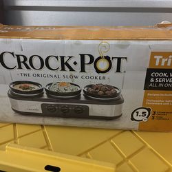 Three cooker crockpot