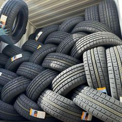 215/45/17 New Tires Set 