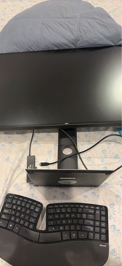 Dell Monitor with Microsoft Ergonomic Keyboard