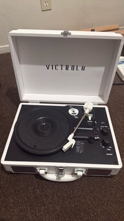 Victrola record player