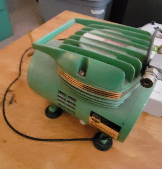 Airbrush compressor.