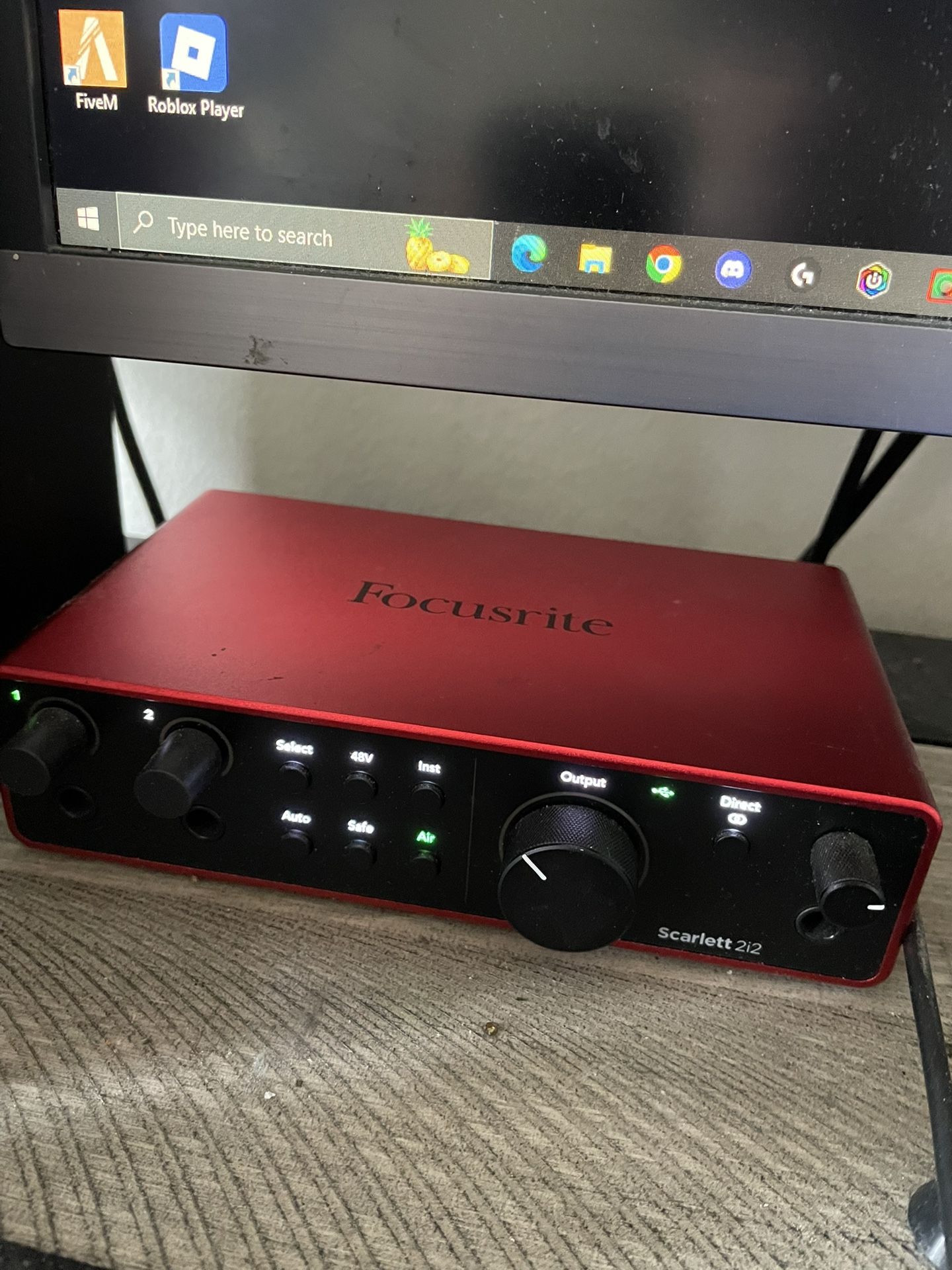 Scarlet 2i2 4th Gen