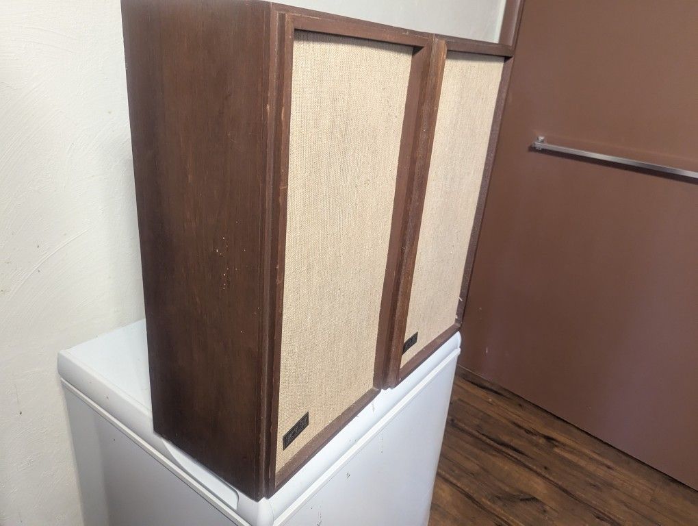 Vintage KLH model Seventeen 17 Acoustic Suspension Speakers
