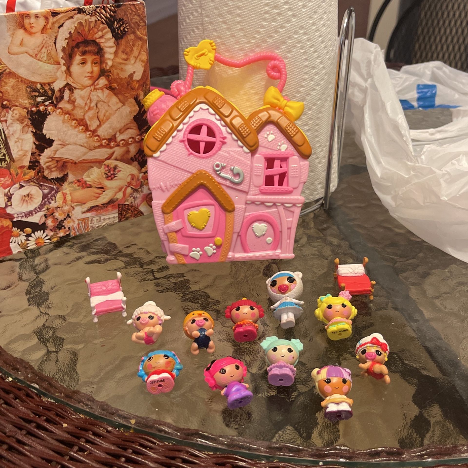 Lalaloopsy Mini House With Toys