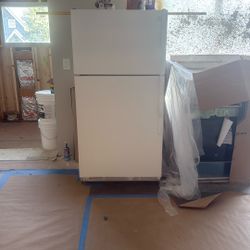 Kenmore White Fridge 