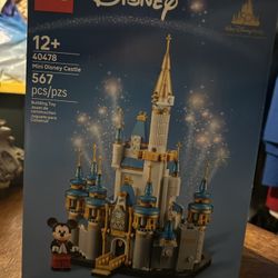 Lego Mini Disney Castle New In Box 567 Pieces