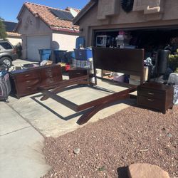 King Size Wooden Bedroom Set 