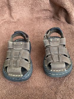 Tommy Sandals size 5.5