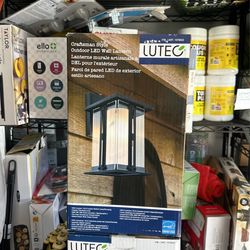Craftsman Style Outdoor LED Wall Lantern 