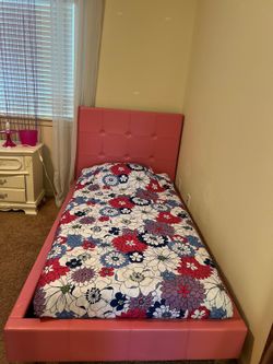 Twin Bed With Mattress 