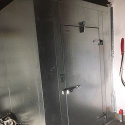 Combo Walk-In Cooler & Freezer
