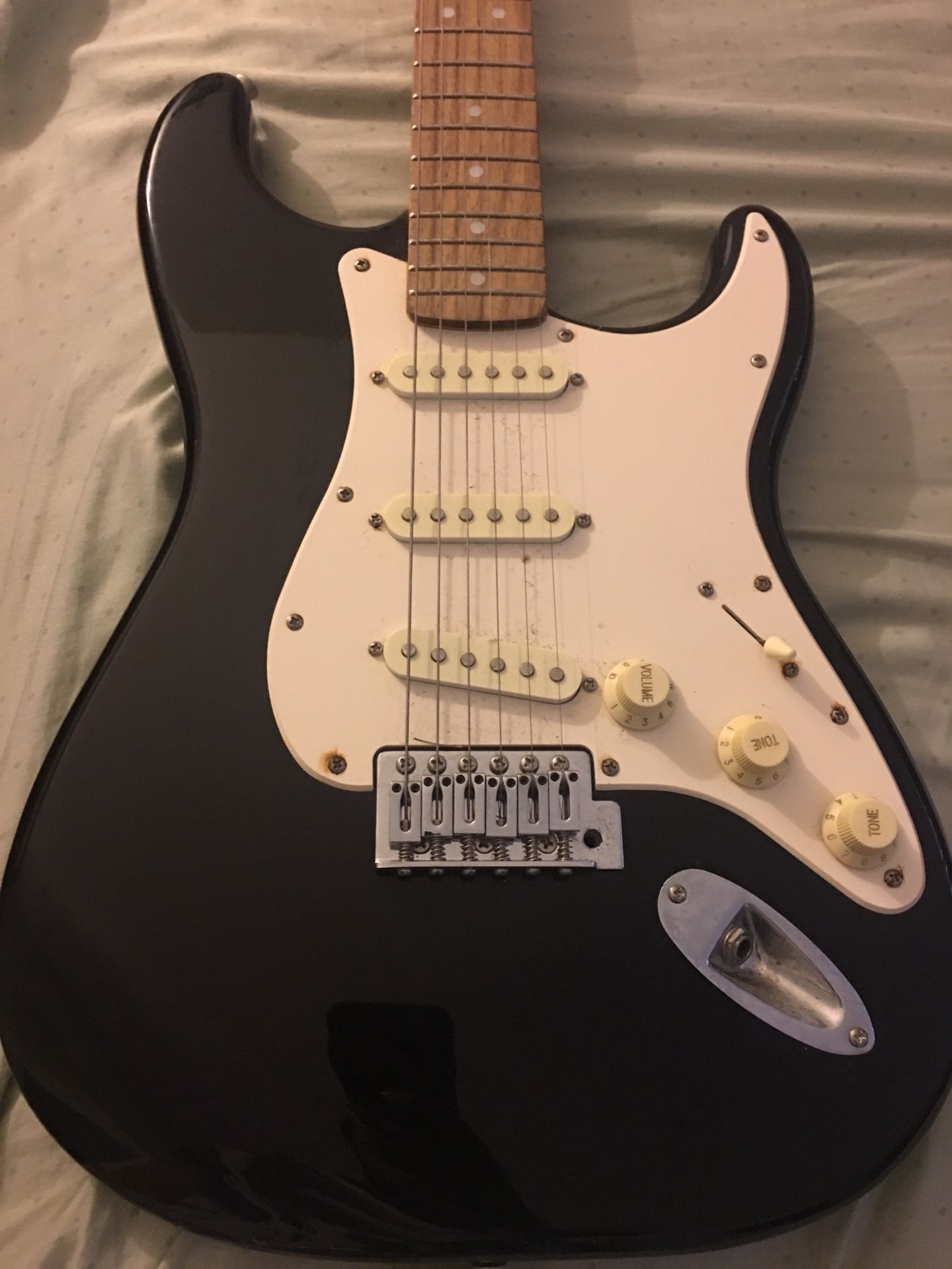 fender starcaster electric guitar