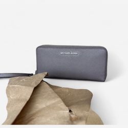 Michael Kors Large Pebbled Leather Continental Wallet $228 retail 