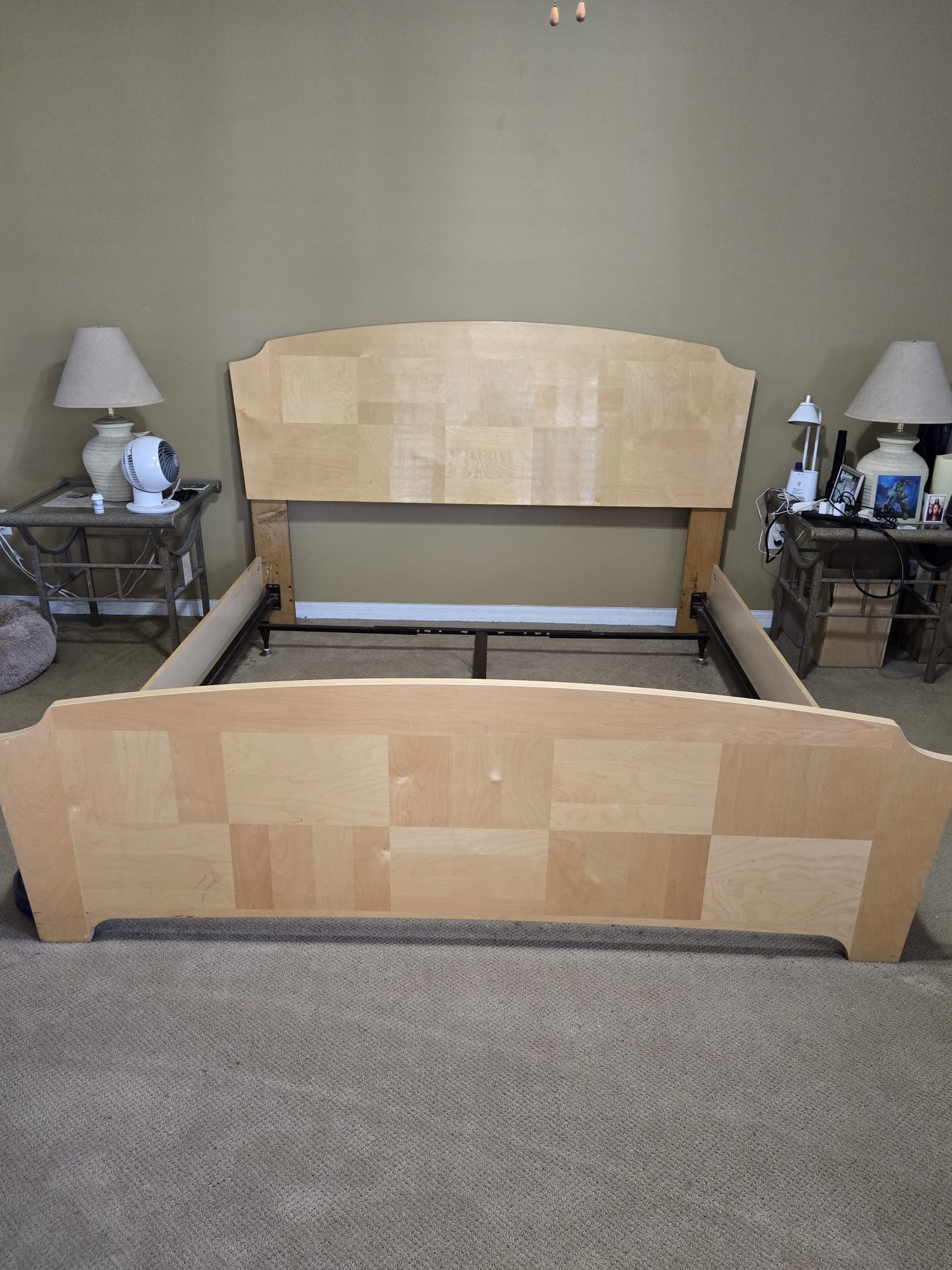 King Size Bed With Dresser