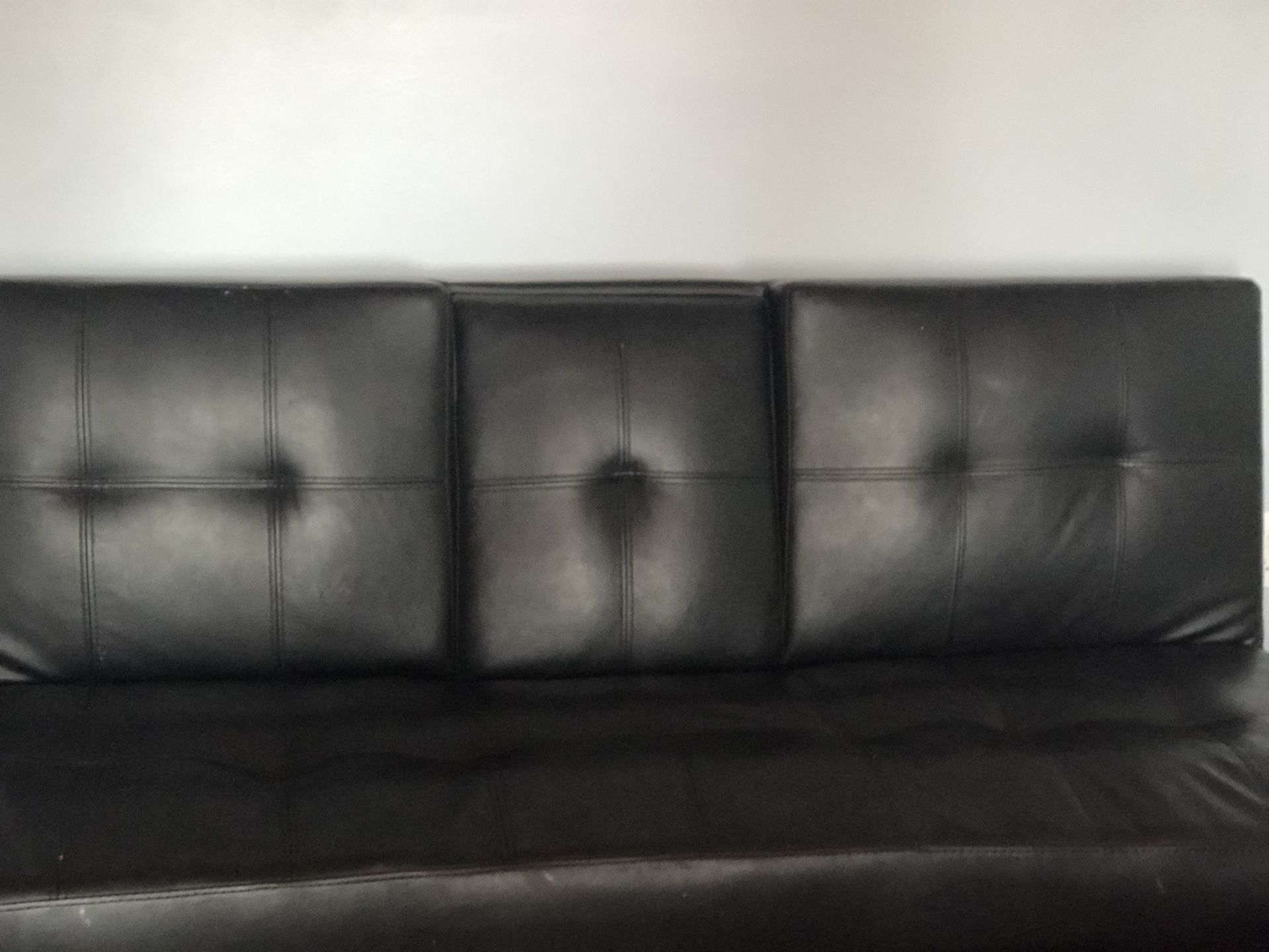 Futon Black leather