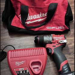 Milwaukee M12 Drill Battery Charger Fuel 