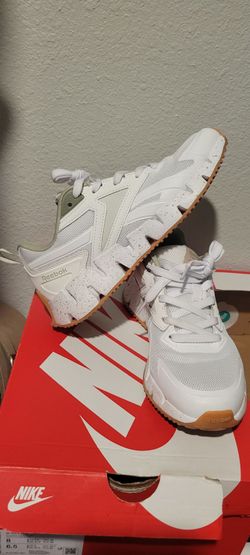Reebok White Mesh Low-Top Sneakers size 8