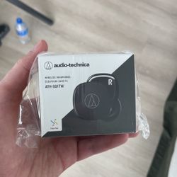 Audio Technica Wireless Headphones 