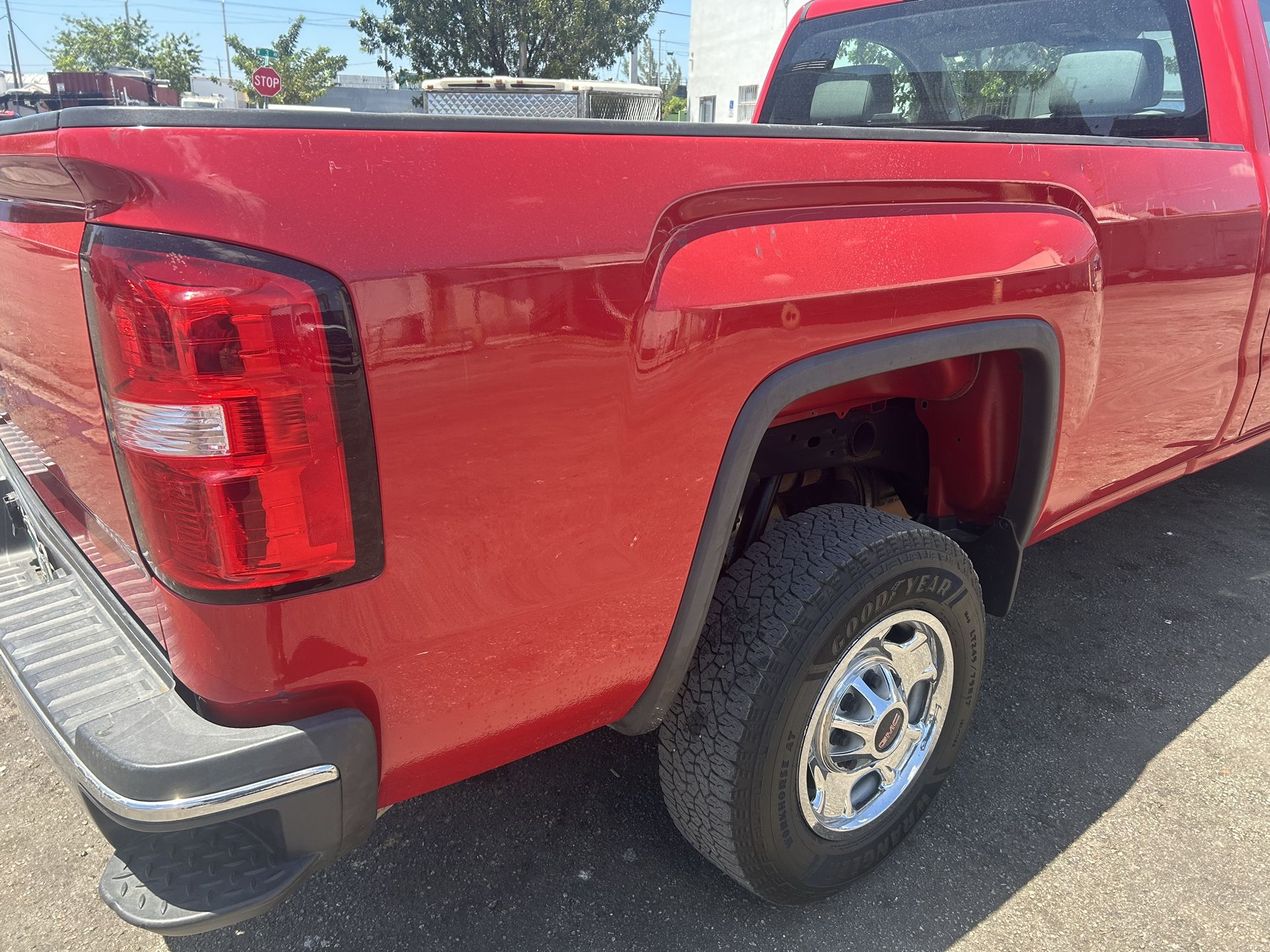 GMC Sierra Parts 