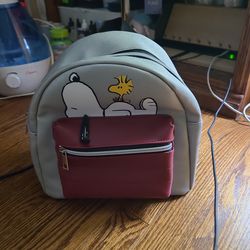Snoopy mini backpack