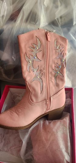 Girls boots