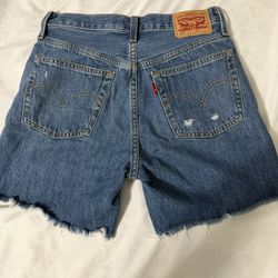 Women’s Levi’s Shorts 