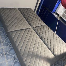 Studio Futon (sofa Bed) $100 Barely Used