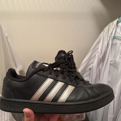 Adidas Size 9.5