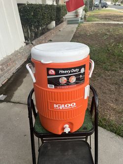 5 Gallon Beverage Cooler