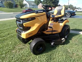 CUB CADET XT1 LT50 HYDRO AUTOMATIC RIDING MOWER