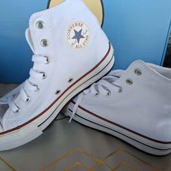 Converse Sizes 4