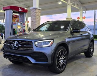 2022 MERCEDES GLC300 AMG