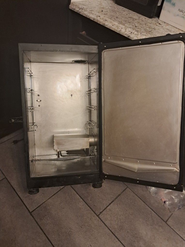 Masterbuilt Smoker