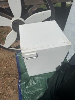 Small White Chest Freezer