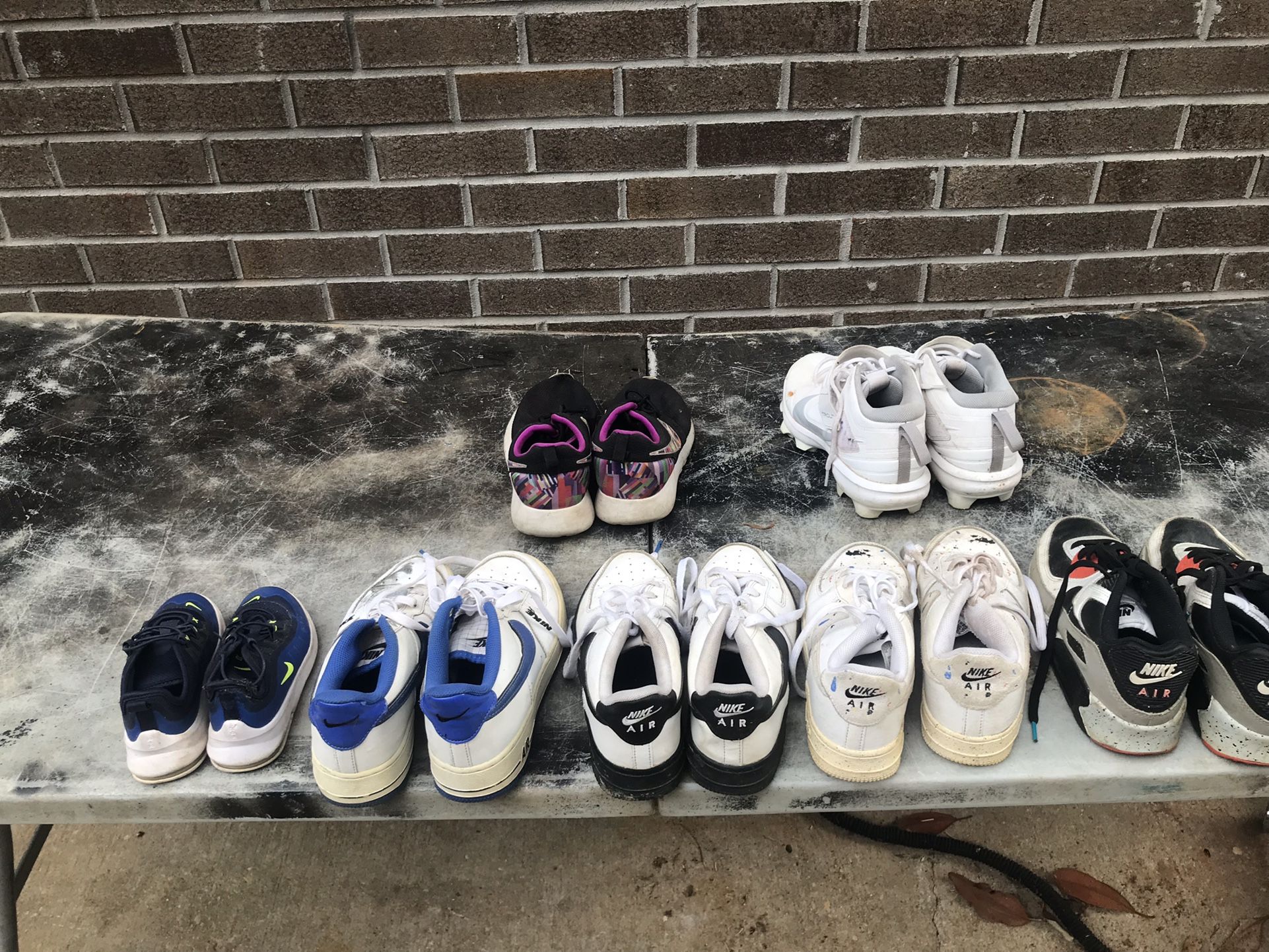 Nike Air Sneakers Size 5y Thru 10 8-pairs. 10 Bucks Each.
