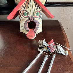 Kitty Bird House And Chimes 