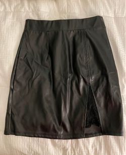Windsor Faux Leather Lace Skirt- Size S