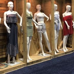 Full Size Female Mannequins – Retail Store Use – Sold Individually