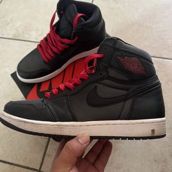 Jordan 1 Black Gym Red