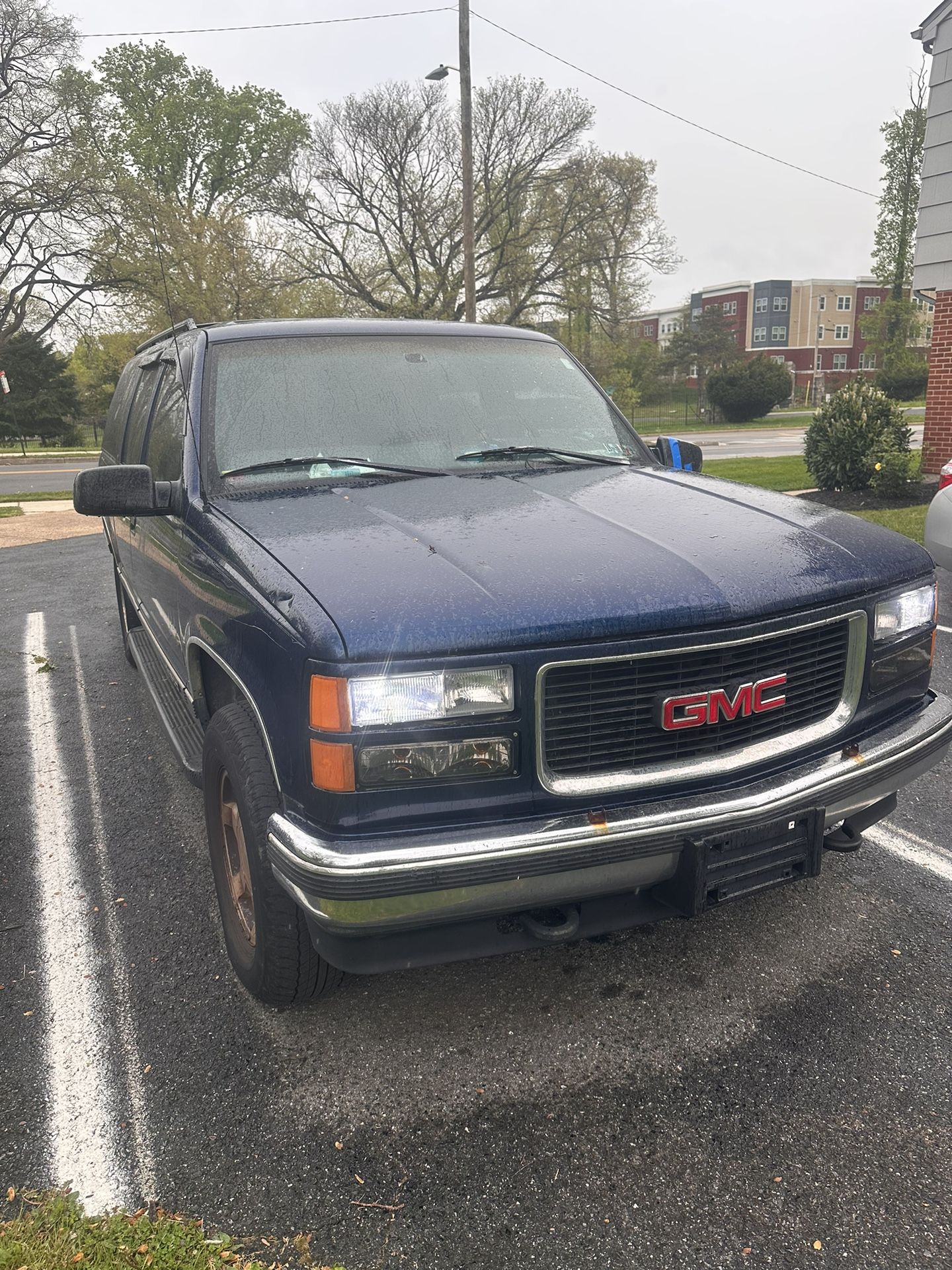 1999 GMC Suburban