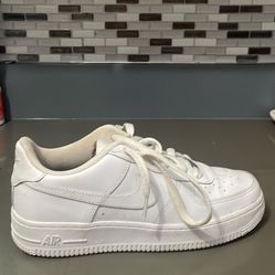 Used Air Force 1s Size 6
