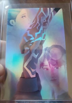 McDonald's Rumi & Jinu holding hands K-pop Demon Hunters (trade only)