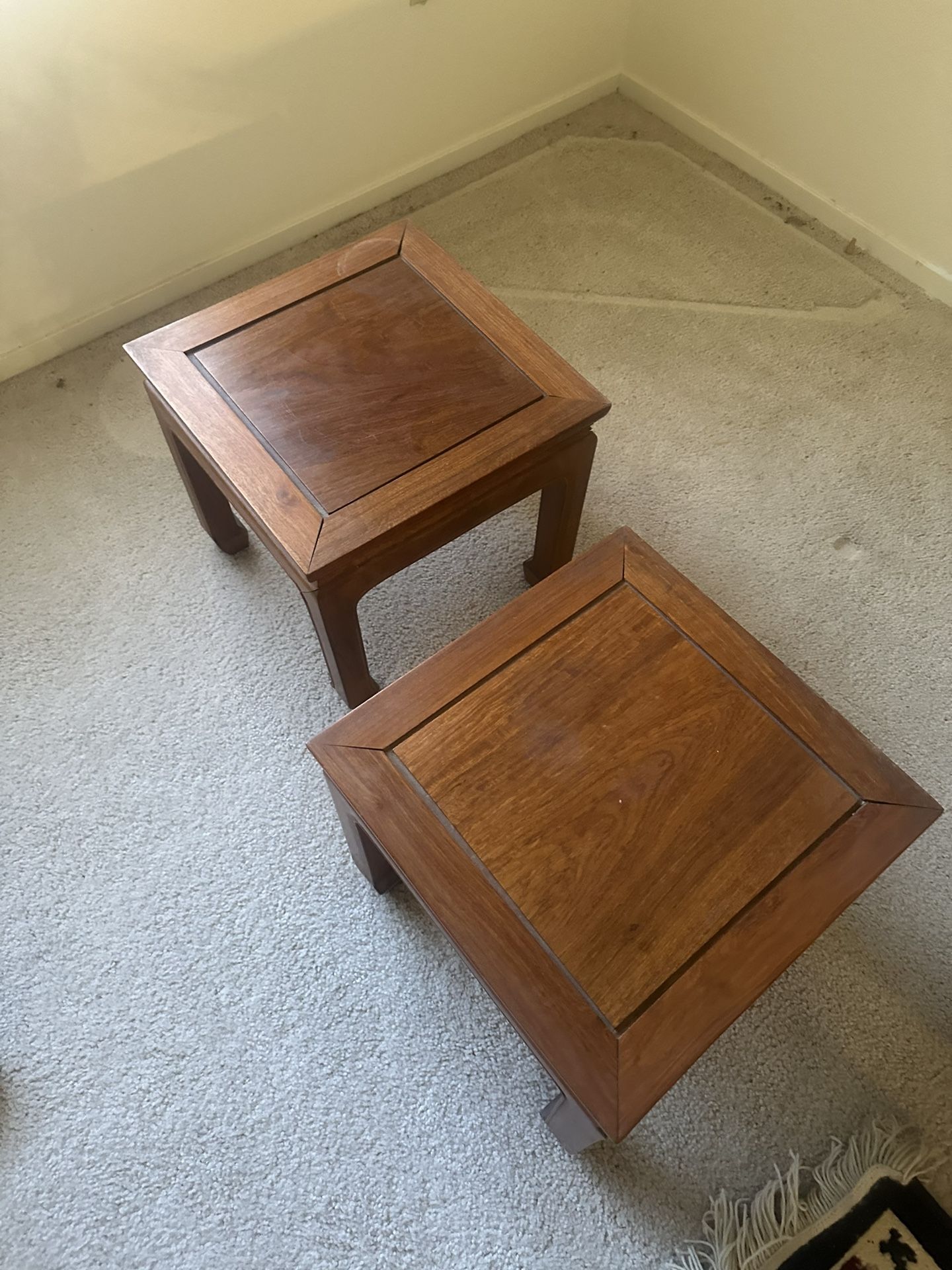 2 Wood Side Tabkes