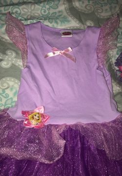 Rapunzel costume size small 4-6